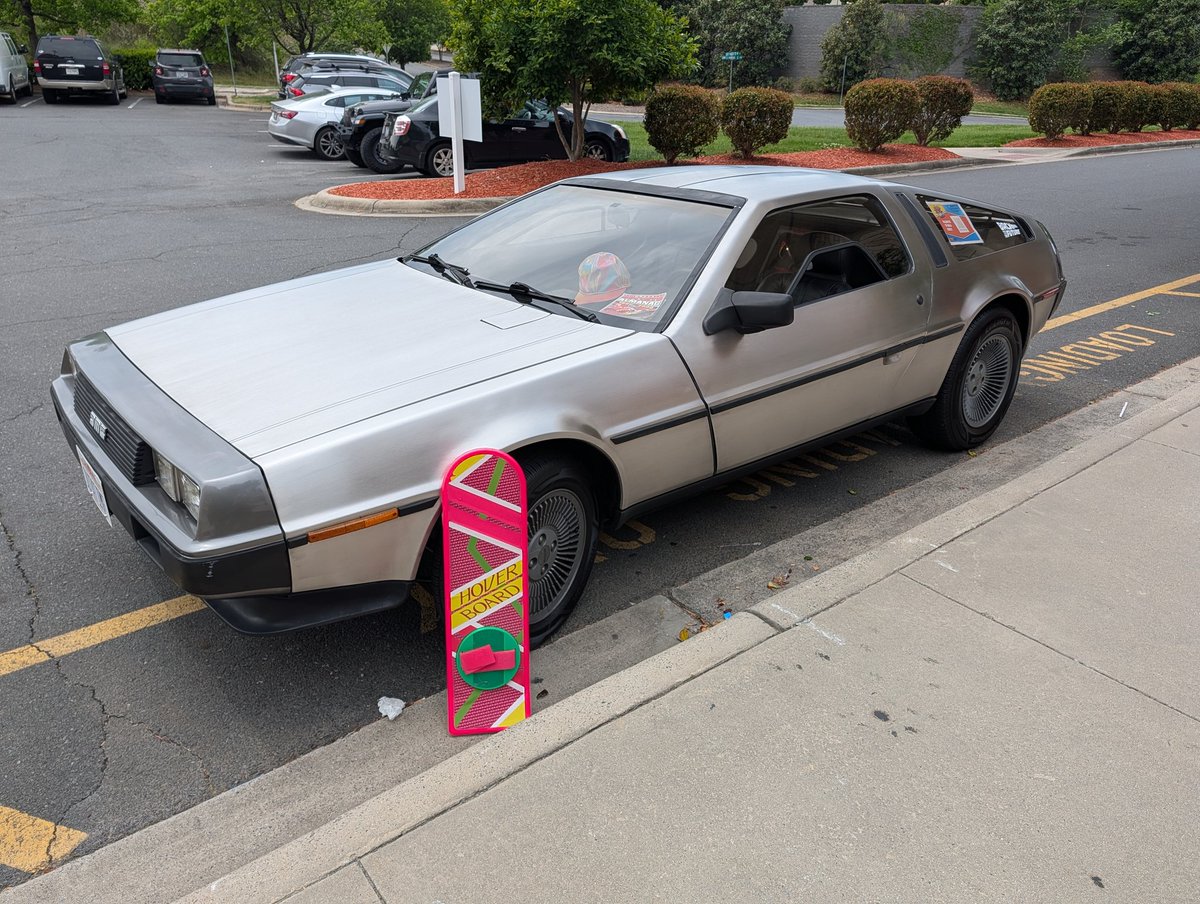 brzln1's tweet photo. @DMC_Ryan saw this bad boy outside of a comic book convention I took my son to this weekend. Figured you'd get a kick out of it. The dude that owns it actually works for Tesla, so I made sure to tell him about your podcast. https://t.co/Be7ovDUQcQ