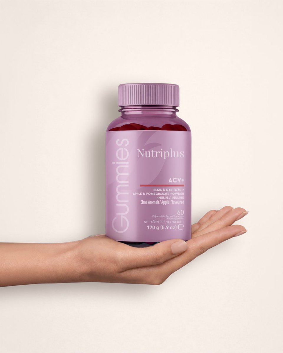 farmasi_Turkiye's tweet photo. Nutriplus ACV+ Gummies, elma sirkesi ve nar tozunun harika uyumuyla sağlığını desteklerken tatlı bir atıştırmalık deneyimi sunuyor. İçeriğindeki inülin ile sindirim dostu olan bu nefis çiğnenebilir form, günlük güzellik ve zindelik rutininin vazgeçilmezi olacak. 💖
#Nutriplus https://t.co/PPSeBIkRz8