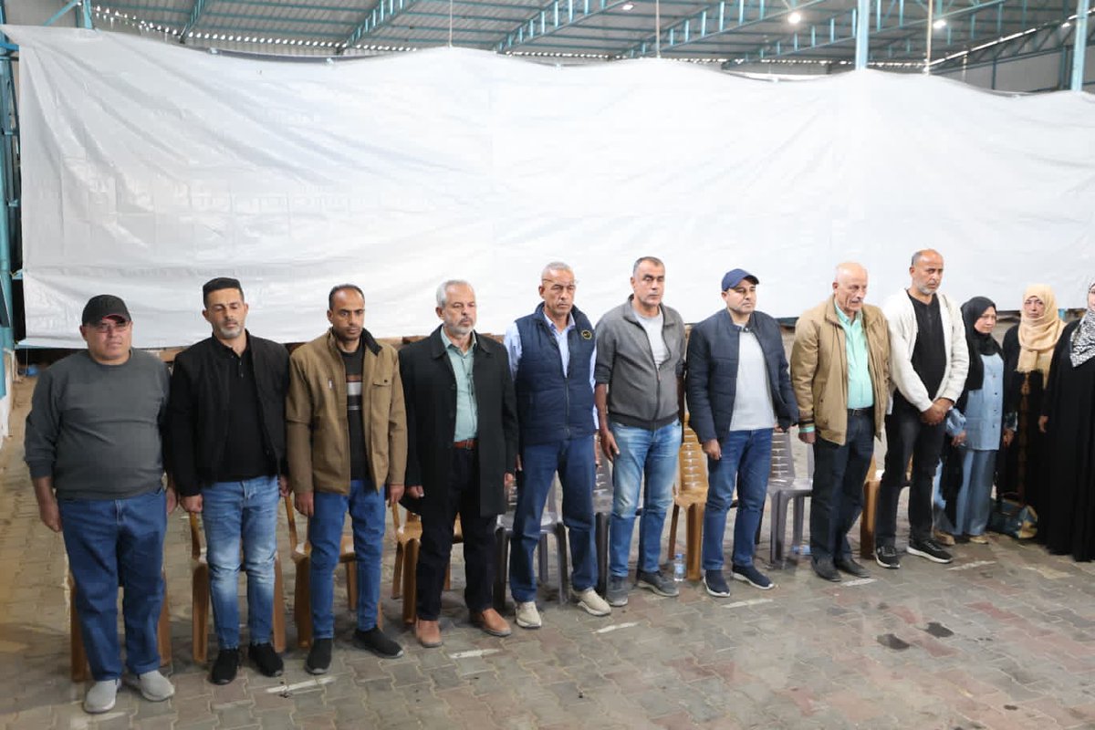 TiarIslahi's tweet photo. تيار الإصلاح الديمقراطي بحركة فتح في محافظة خانيونس يُنظم لقاءً لتكريم أسر الشـ...ـهــداء.
#تيار_الاصلاح_حركة_فتح https://t.co/QJgyUxlkHG