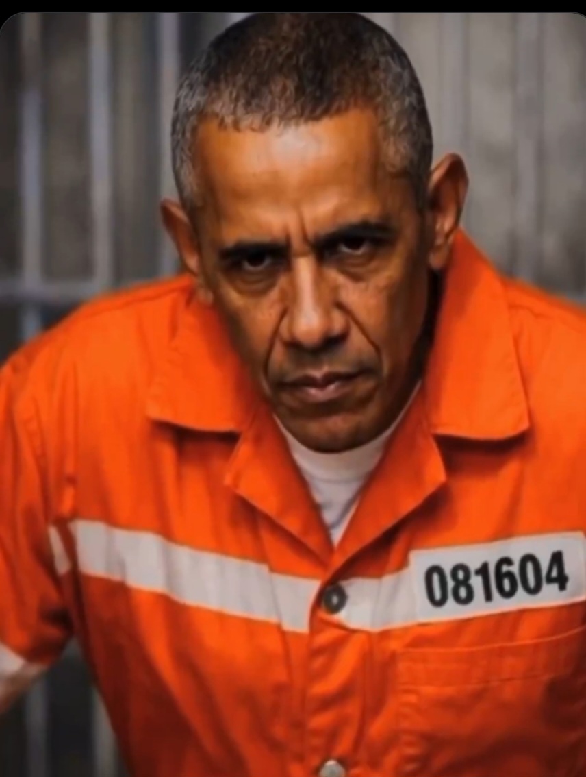 BarnabeLer65229's tweet image. From liberal elites messiah to treasonous prisoner.