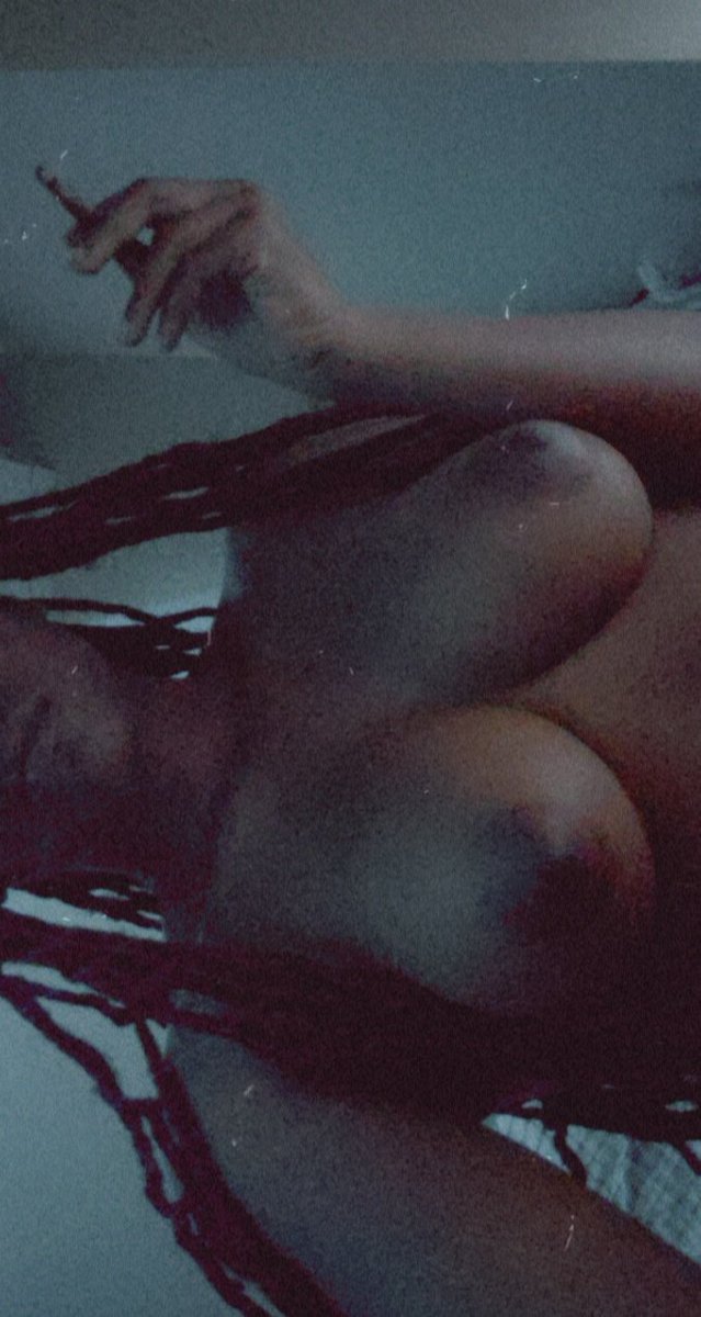 JAYyxxx34's tweet photo. Happy 420 π¨π¨
Felt cute might delete later π
Hmu if u want to see more π
#sellingcontent #buyingcontent #nsfwtwt #nsfwtw #Black #titties #CashAppDay #hornystoner #snapchatpics #PayPal #blazeup #SellingContent #ebony #seller #forsale #dropbox #sell #sellingcheapcontent #420 https://t.co/N6SREX2IsC