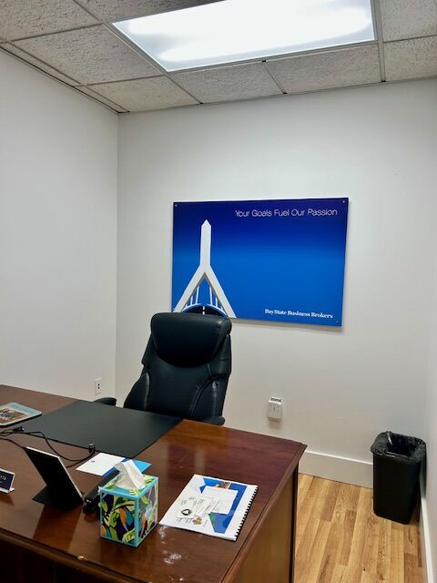 MEHonan's tweet photo. Your brand shouldn’t stop at your website or social media. It should show up the moment someone walks through your door. We recently assisted BayState Business Brokers in designing and installing a full set of environmental branding elements throughout their office. Looks great! https://t.co/wUyEICklB9