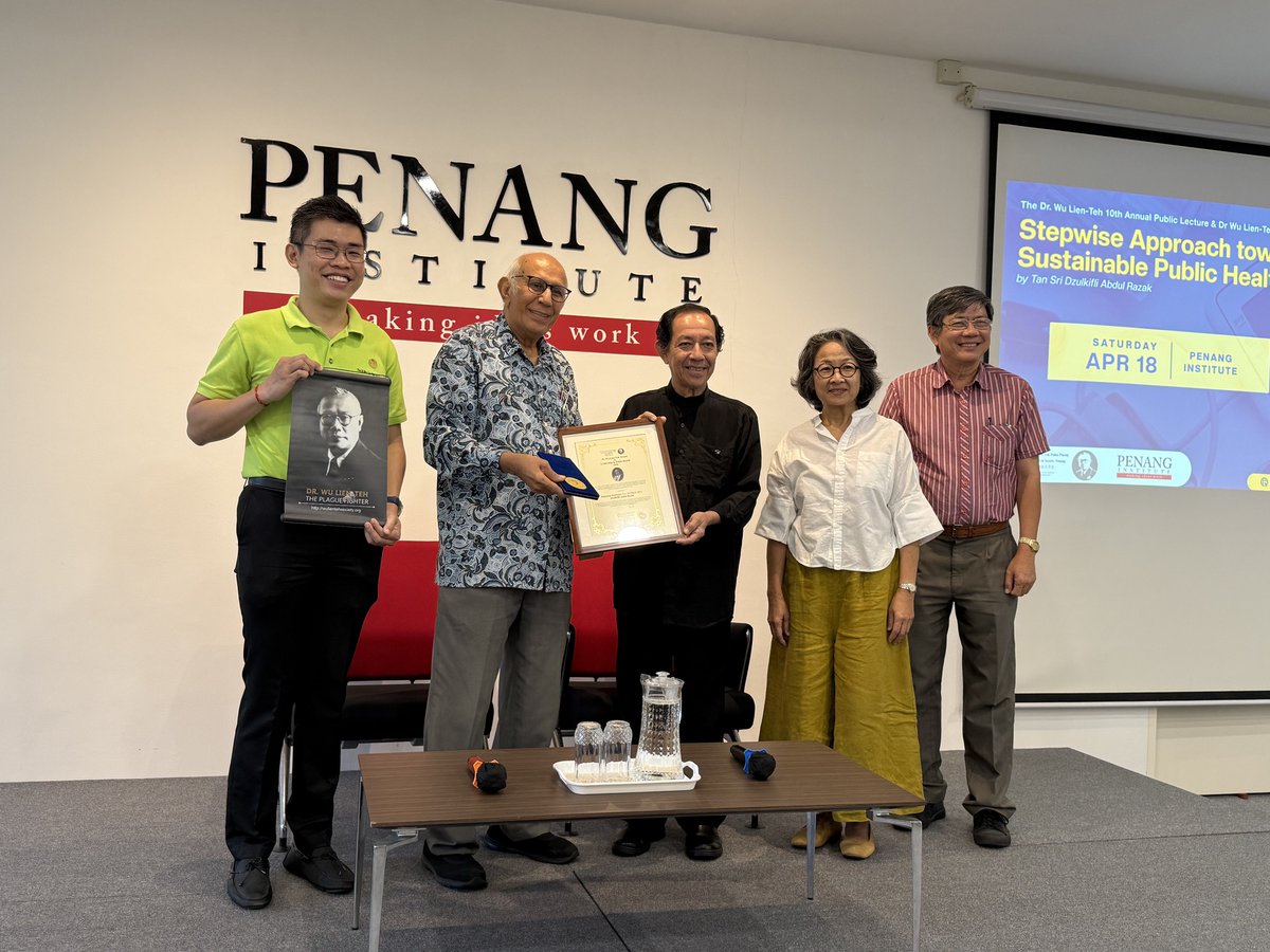 CheePengHor's tweet photo. 18.04.2026 Recipient of Dr Wu Lien-Teh Award for Leadership in Public Health, Tan Sri Dzulkifli delivered a thought-provoking lecture that challenged conventional thinking in healthcare and education.
“Healthcare is not just about systems—it’s about people.” https://t.co/c1dA9Ip6Mk