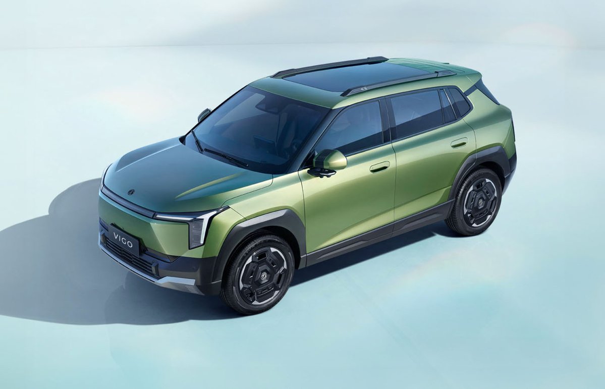 Elbil_RADAR's tweet image. Dongfeng VIGO har ankommet Trondheim. Torsdag 23. april åpner Sulland Trondheim dørene for en lokal lansering av det som markedsføres som Norges billigste  SUV – en kinesisk kompakt-SUV med startpris på 244 900 kroner og et utstyrsnivå..
elbilradar.com/nyheter/dongfe…
#Dongfeng #Vigo