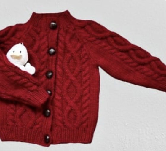 ScotKnitter's tweet image. folksy.com/items/8637914
Hand knitted in a blend of wool with acrylic yarn-faux leather buttons to fasten- fits age 2-3 years
#MHHSBD #firsttmaster #Craftbizparty