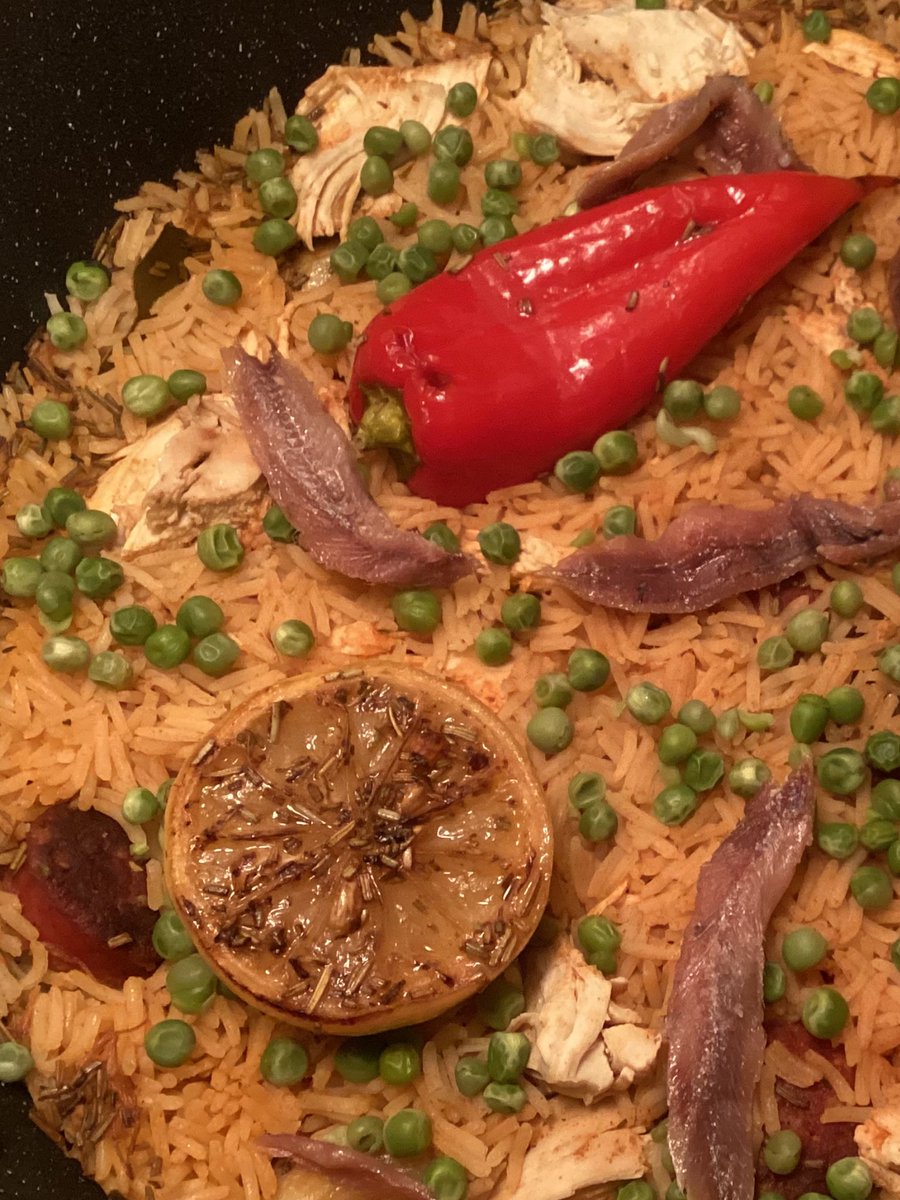 bebejabets's tweet photo. Mes différentes sortes de #paella
#riz #rice #lobster #homard #chicken #poulet #chorizo #anchois #seafood #fruitsdemer https://t.co/o9lXcmdC4Y