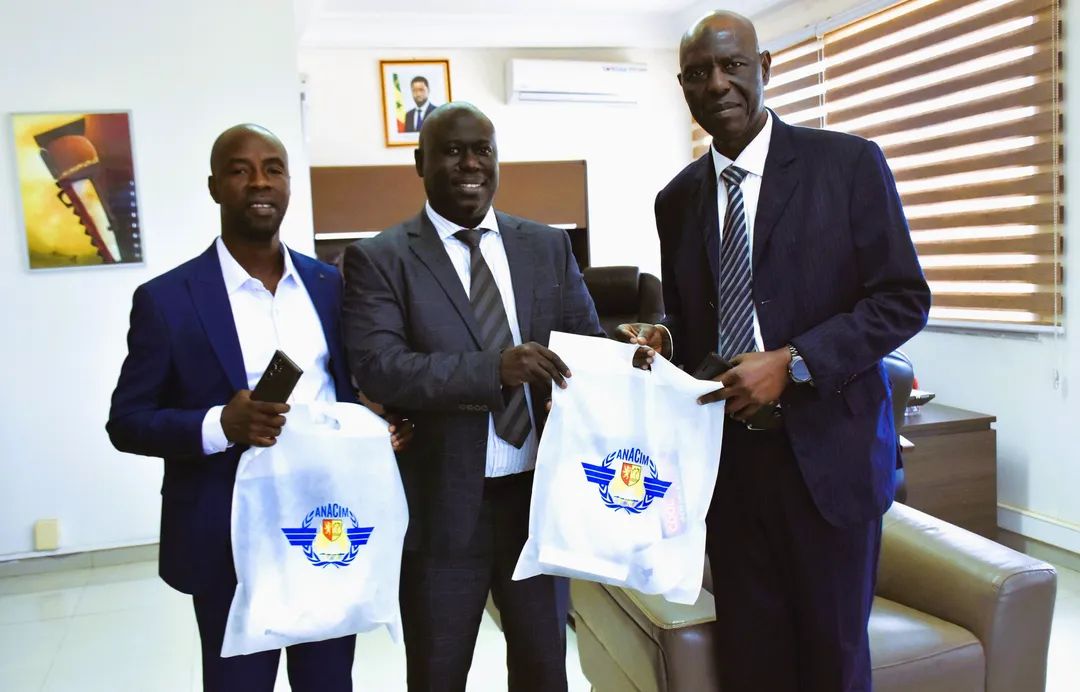 meteosenegal's tweet photo. Coopération dans le domaine de l’Aviation civile : L’ANACIM et l’Autorité Guinéenne de l’Aviation Civile revisitent le cadre d’échanges
https://t.co/P3pHEKAmrV
#anacim
#agac https://t.co/IIxjKYSAjj