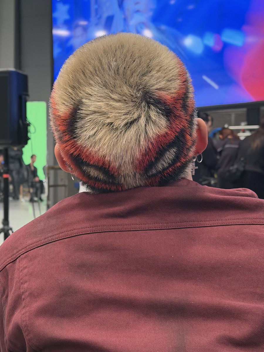 TREASURE tweet media