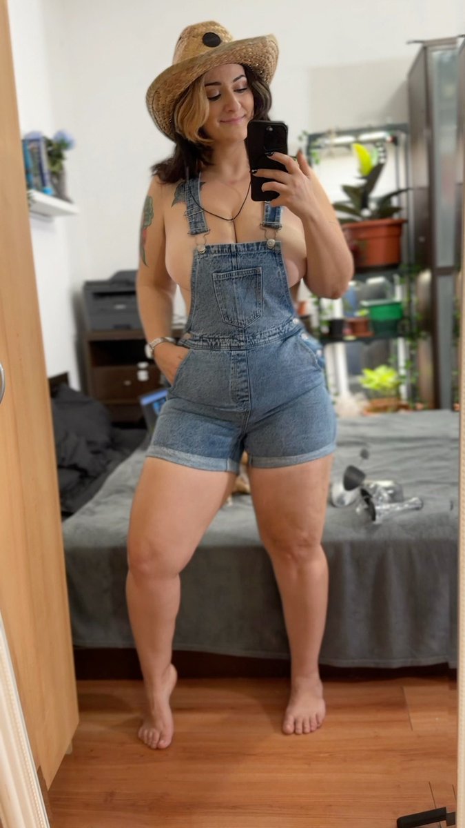 Roxana Brandy tweet media