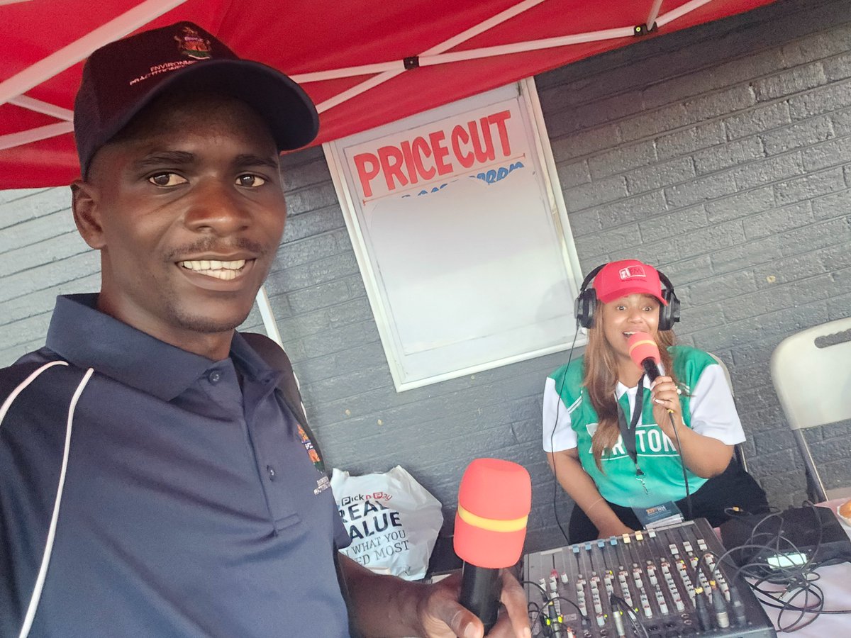 Was doing my rounds in Byo after tickin off from <a href="/ZITF1/">ZITF Company</a>  duty and this happened. Little did I know I was listening to <a href="/iMisred/">MISRED</a>  live <a href="/ZiFMStereo/">ZiFM Stereo</a> whilst I was looking at her TM Pick n Pay Hyper. Walked away with some gunands. #Mutare #Chipinge