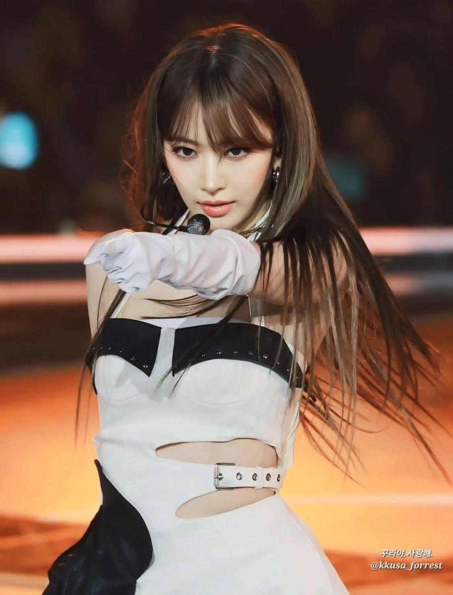 forkkura 🌸 tweet media