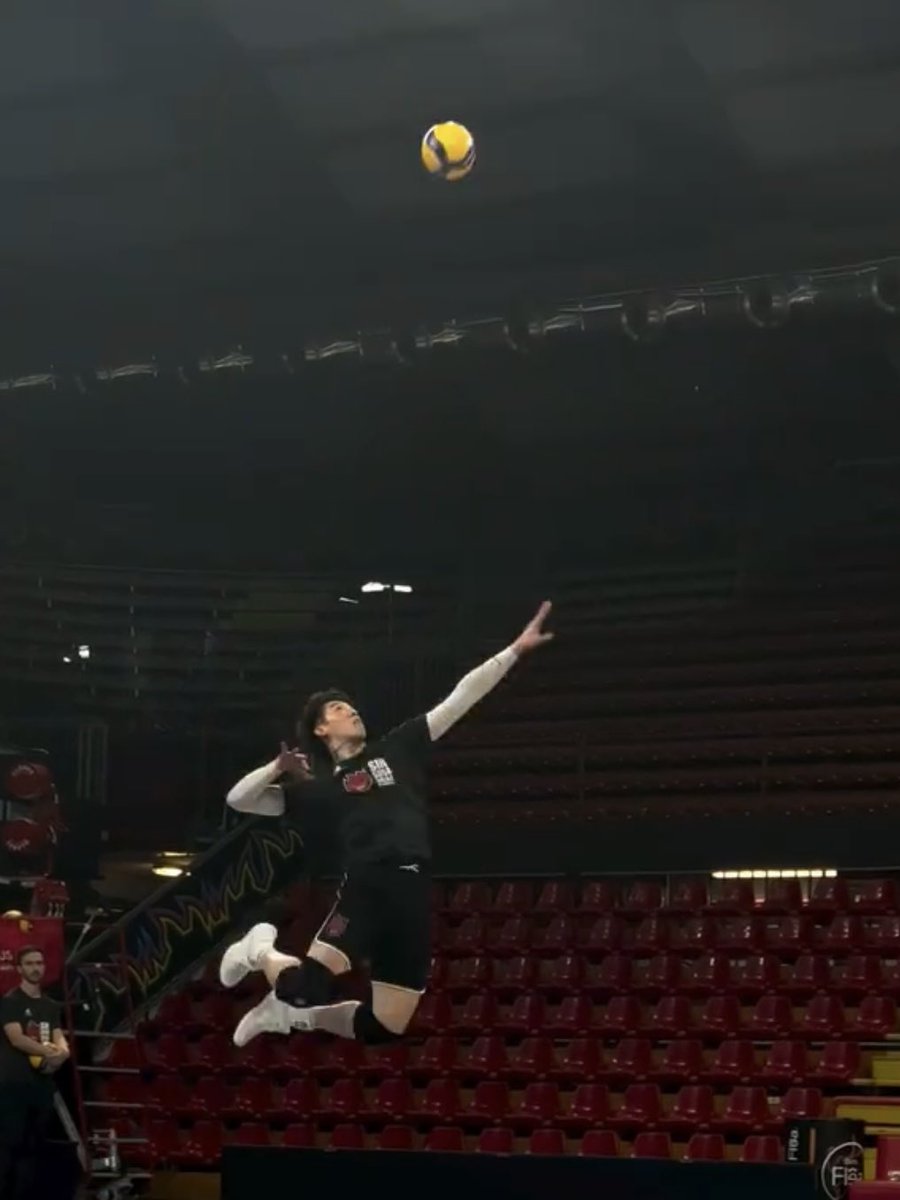 ana ❄️ tweet media