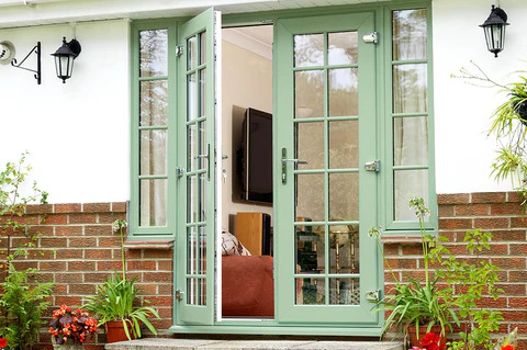 Window_Supply's tweet image. Step out in style 🌸 French doors — timeless garden access, full-height glazing, available in any colour. Aluminium or UPVC. Visit windowsupply.co.uk #FrenchDoors #SummerReady