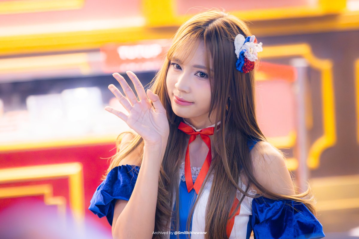 Smilikitiw. tweet media