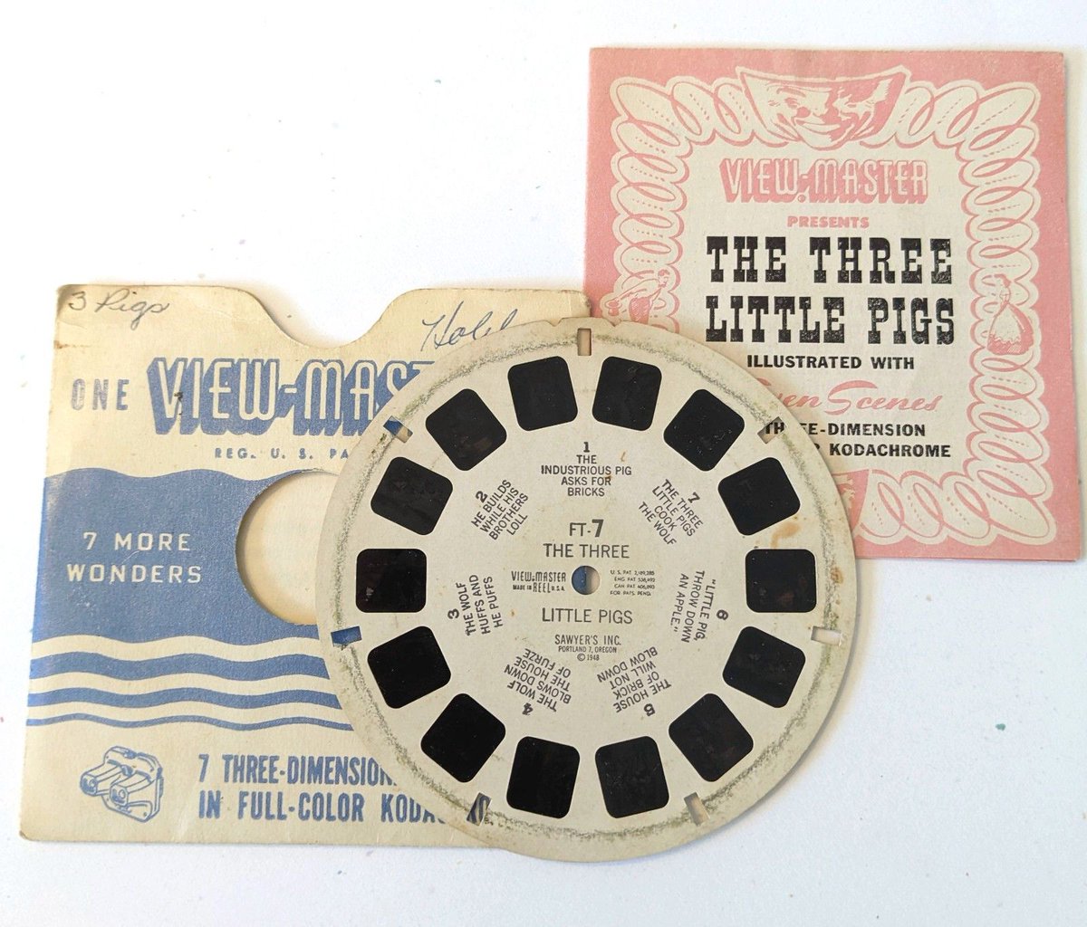 collectingly's tweet photo. #Viewmaster Reel Three Little Pigs FT7 Sawyers 1948 Pamphlet Fairy Tale #Vintage https://t.co/79R89bcHpA  #eBay https://t.co/uOSA0aJ0m0