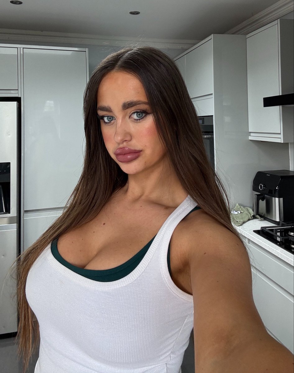 Laura Bianca 🦋 tweet media