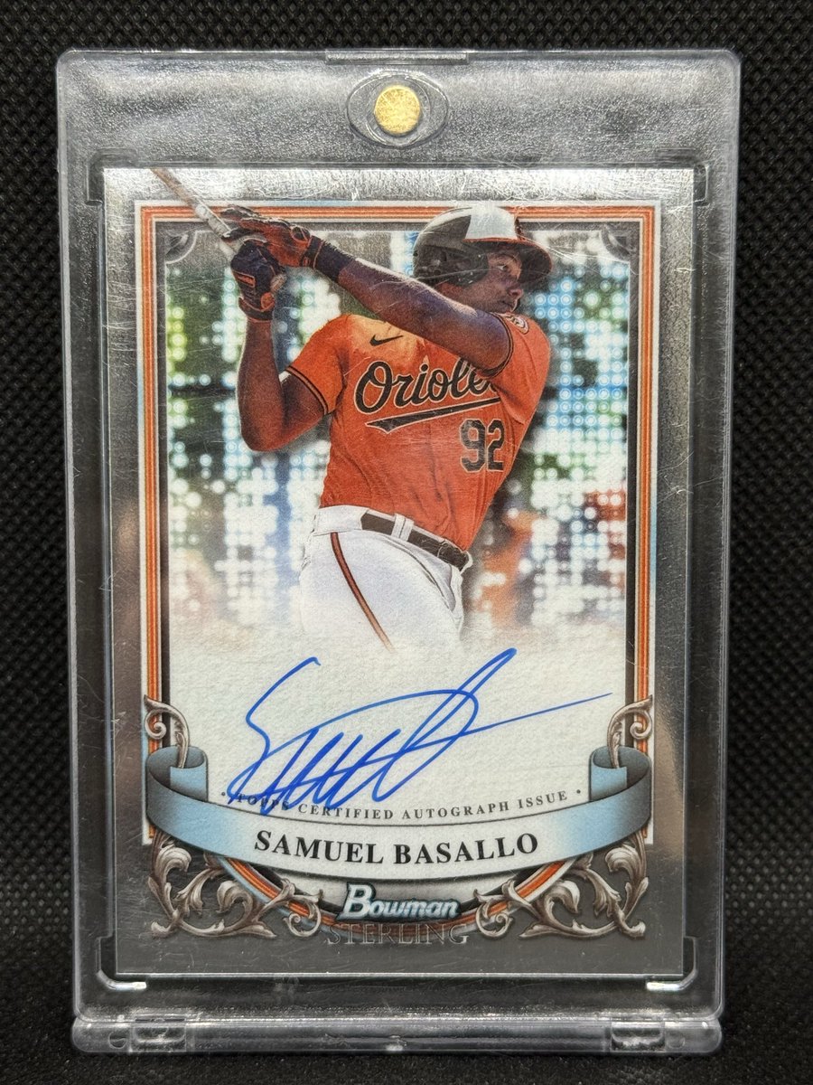 Sammycapper2's tweet photo. @CardPurchaser Mainly all baseball - Always picking up new inventory at shows &amp; adding new listings daily 

https://t.co/Ay6Ourf0E4 https://t.co/Hp1jqpKeNL