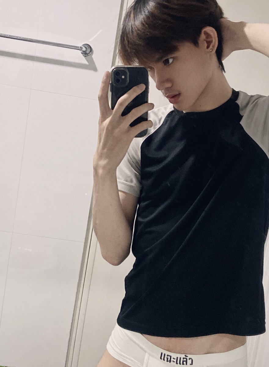 B Ø S S tweet media