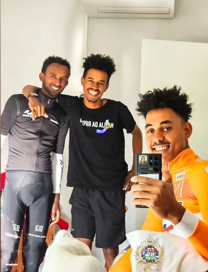 ZXCycling's tweet image. 🇨🇭@UCI_cycling African Rankings Update

Mens

🥇🇪🇷@GrmayeBiniam
🥈🇪🇷@NATNAELTESFATS1
🥉🇪🇷@MeraKudus

Nations

🥇🇪🇷Eritrea
🥈🇿🇦SA
🥉🇩🇿Algerie

Write in comments if you proud of your Nation!

#cycling