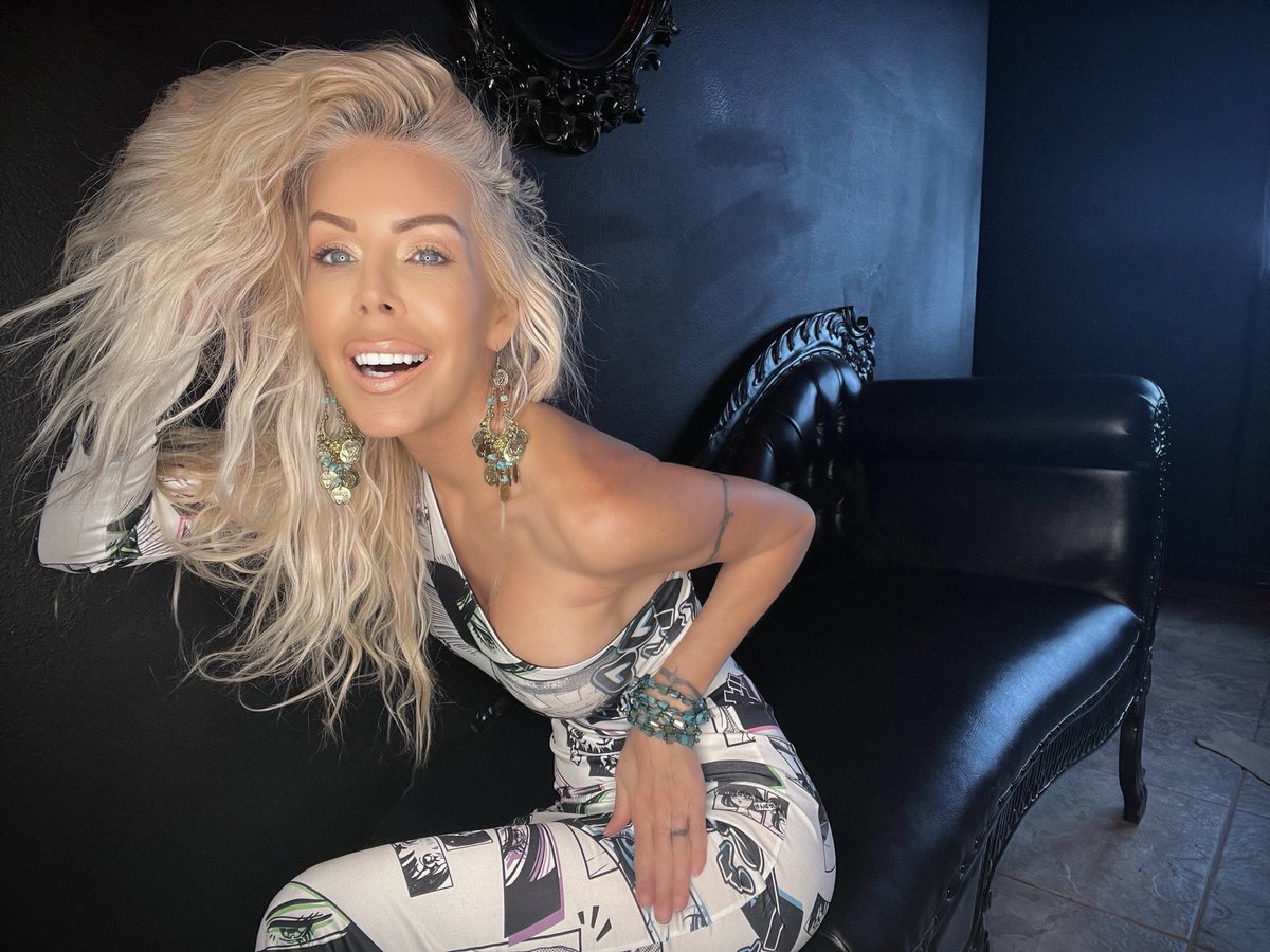 Tabitha Stevens tweet media