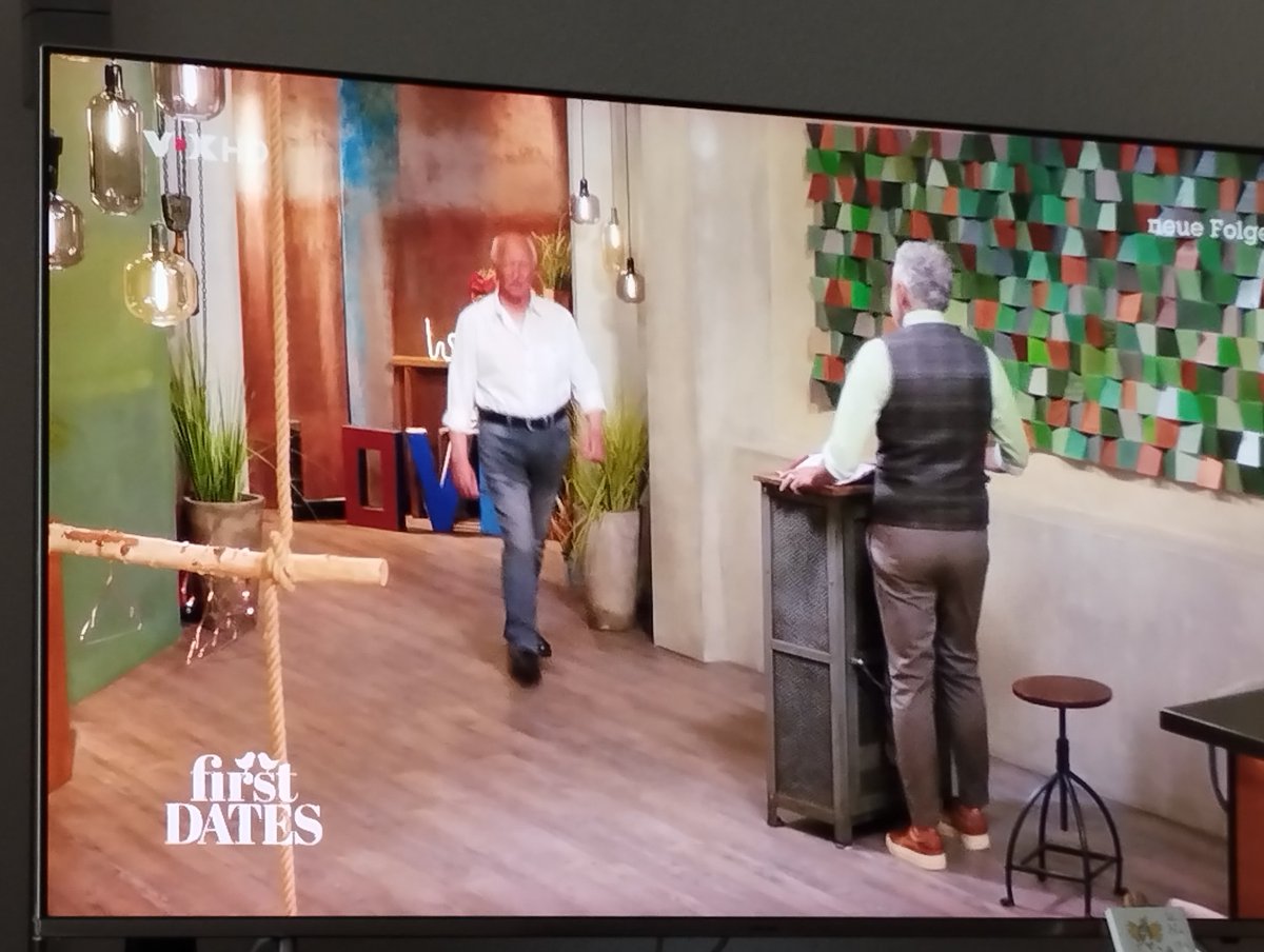 ChrisBivo 📯 tweet media