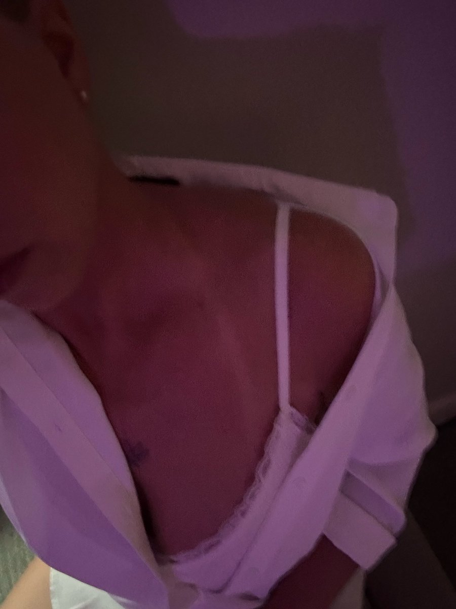 CharlieDivine tweet media