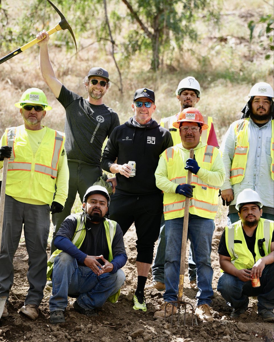 Lance Armstrong tweet media