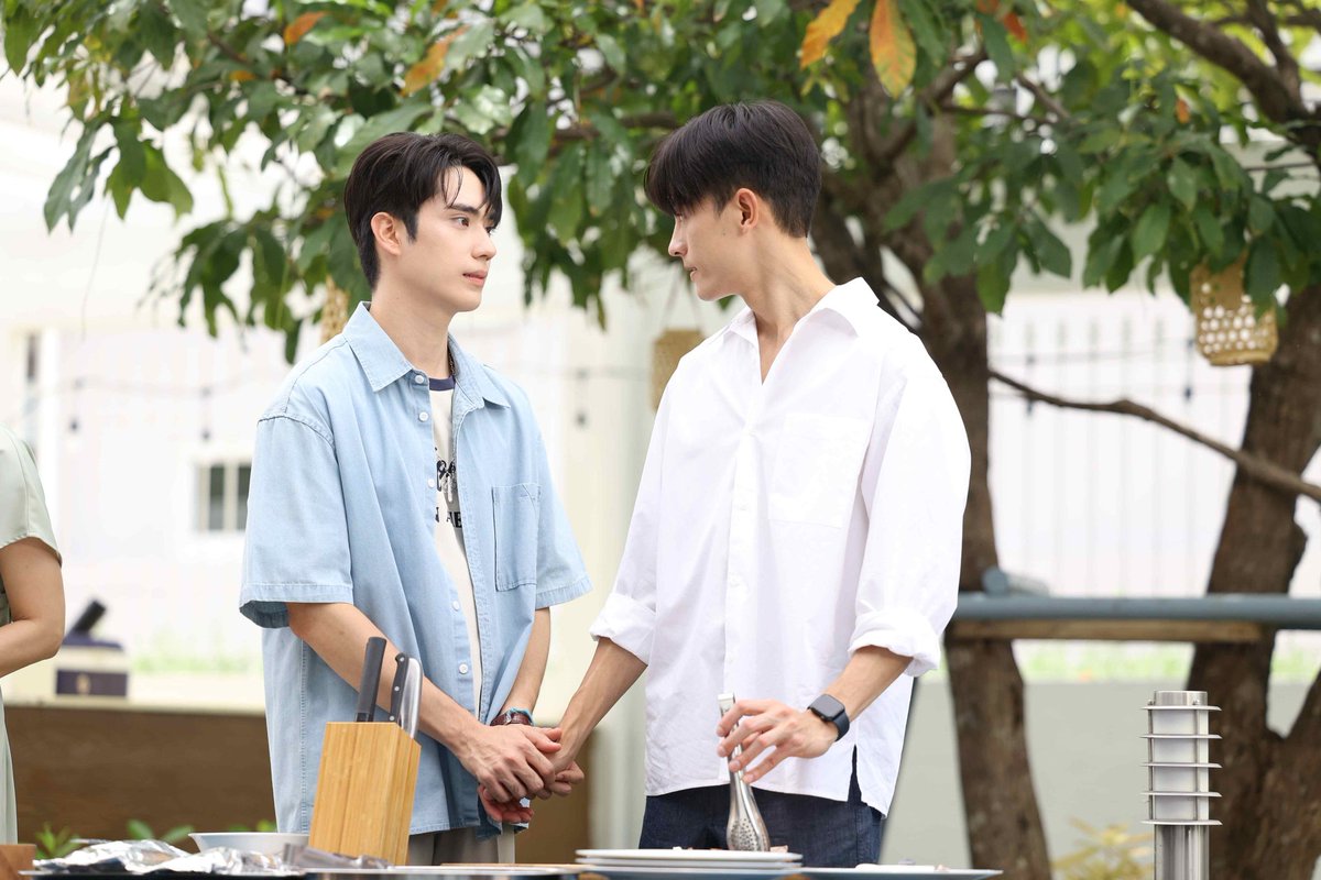 TEe's PLAYROOM tweet media