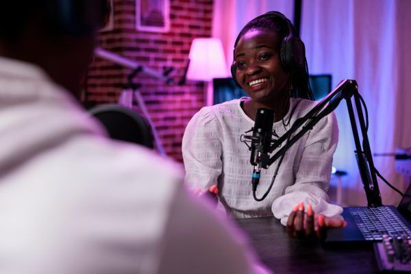 TalkShoe's tweet image. 11 tips for Growing your Podcast Audience 
---&amp;gt;buff.ly/3YLsgLu 

#podcast #podcasts #podcasting #podcaster #podcastlife #podcasters #podcastshow #applepodcasts #newpodcast #podcastlove #techtips #technology #tech #technews #podcasttips #growth #podcastgrowth