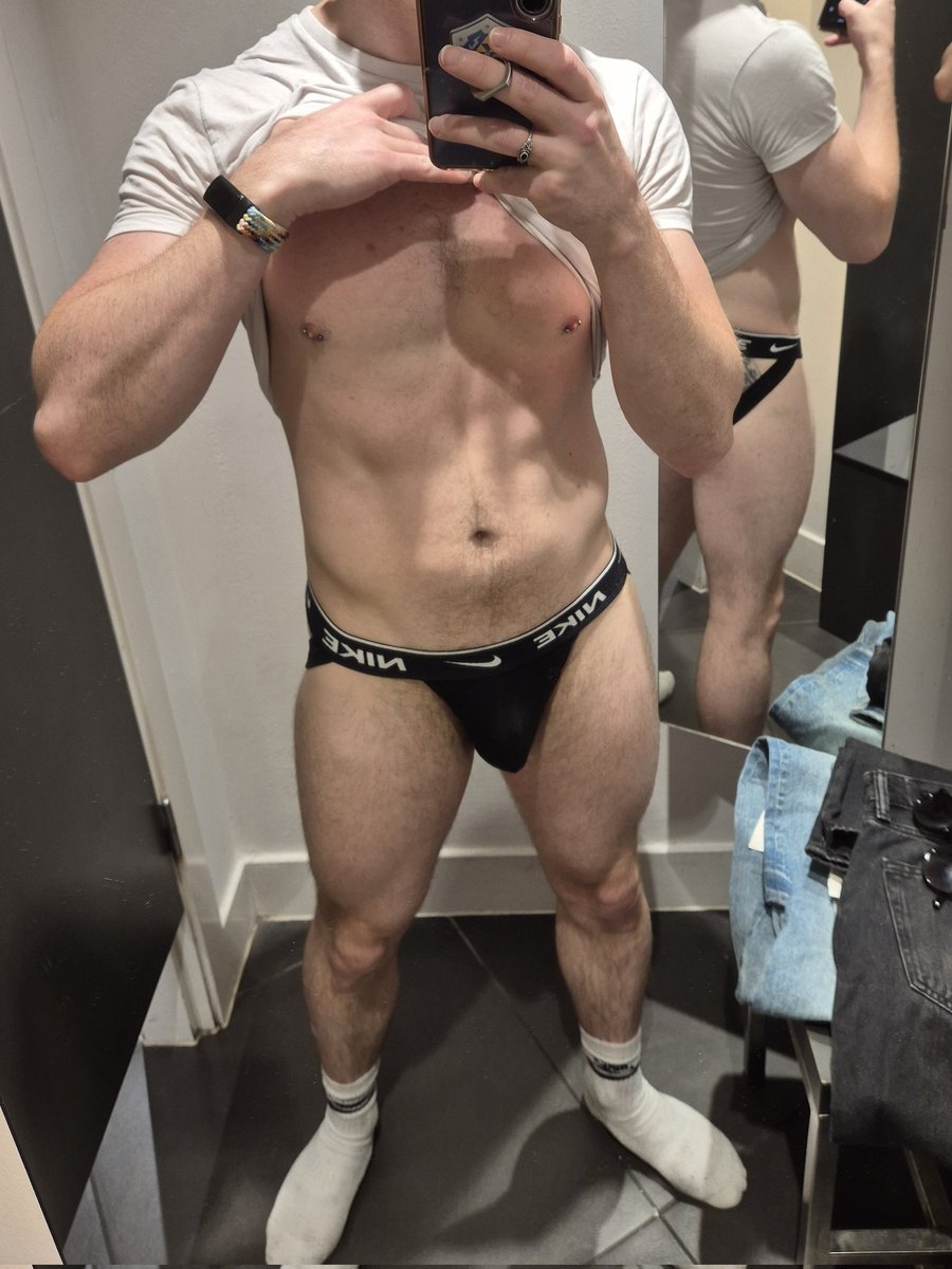 Cumdump Millionaire tweet media