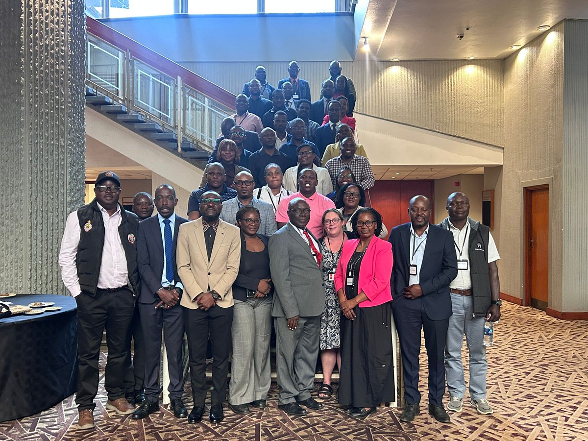 ZvitamboZim's tweet photo. Privileged to attend the Health National Adaptation Plan meeting, marking the start of crafting the country's strategic blueprint essential for aligning health policy with climate‑resilient strategies. Prof Laura Smith shared early findings from our climate change study-CCN. https://t.co/T4uXoz07Wb