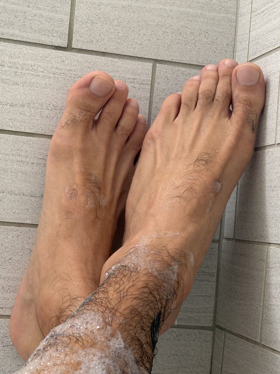 Beardedfootman tweet media