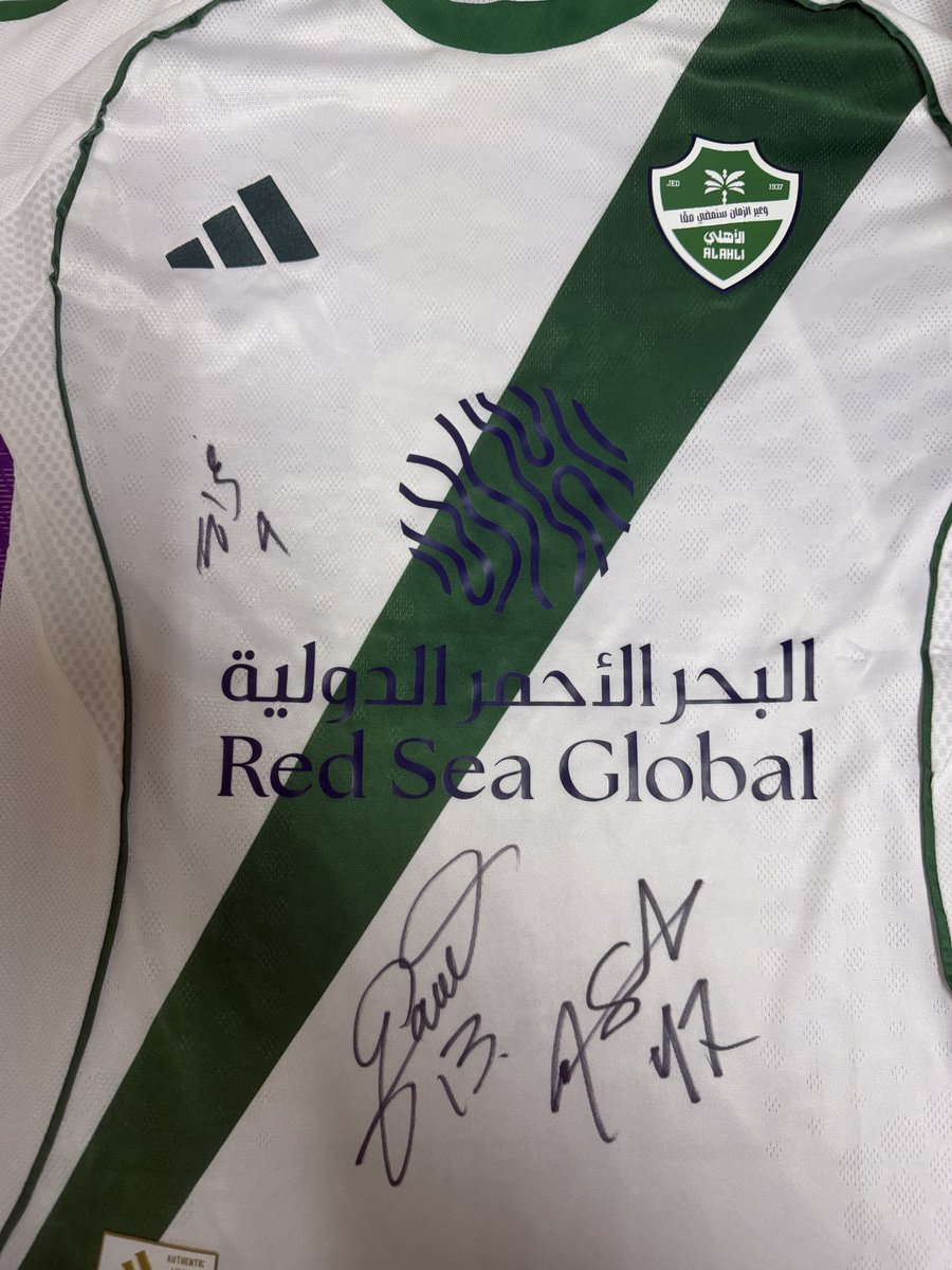 legendink1's tweet photo. تم افتتاح متجر legendink1
لبيع التيشيرتات الموقعة من الرياضين شخصيا 
وبجودة ممتازة وباسعار منافسة 
لطلب عبر المتجر الالكتروني 

https://t.co/gxqLfvQh7a https://t.co/Dui1u9tiXe