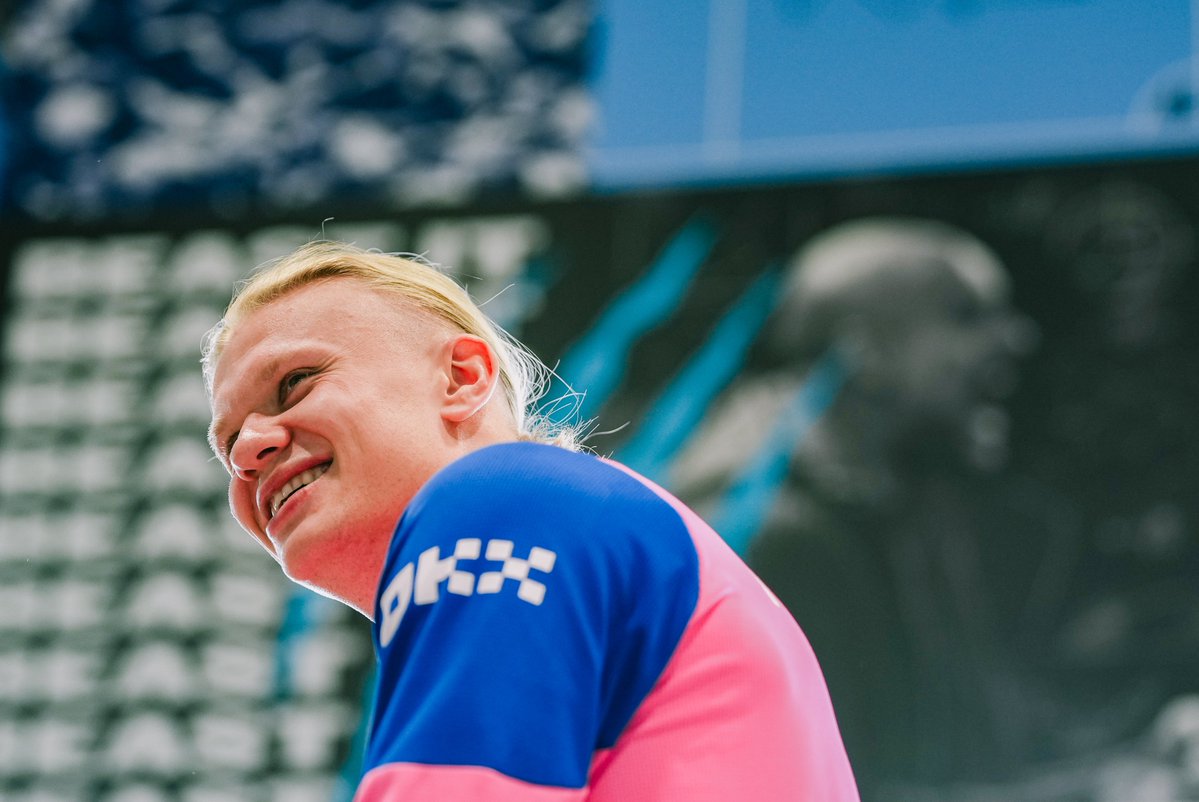 Manchester City tweet media