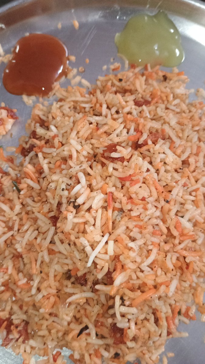 BhoopathyG12667's tweet image. @zomato @Zomato_india @zomatocare
Received spoiled and completely inedible food from Sri Raj Bhavan (Order #8019456653). Fried rice was very hard, and parotta not cooked properly. Need immediate refund.
#Zomato #ZomatoCare #FoodComplaint #BadFood #Refund #CustomerExperience