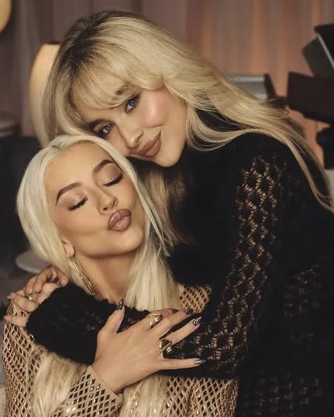 XtinaLoverr™️ tweet media