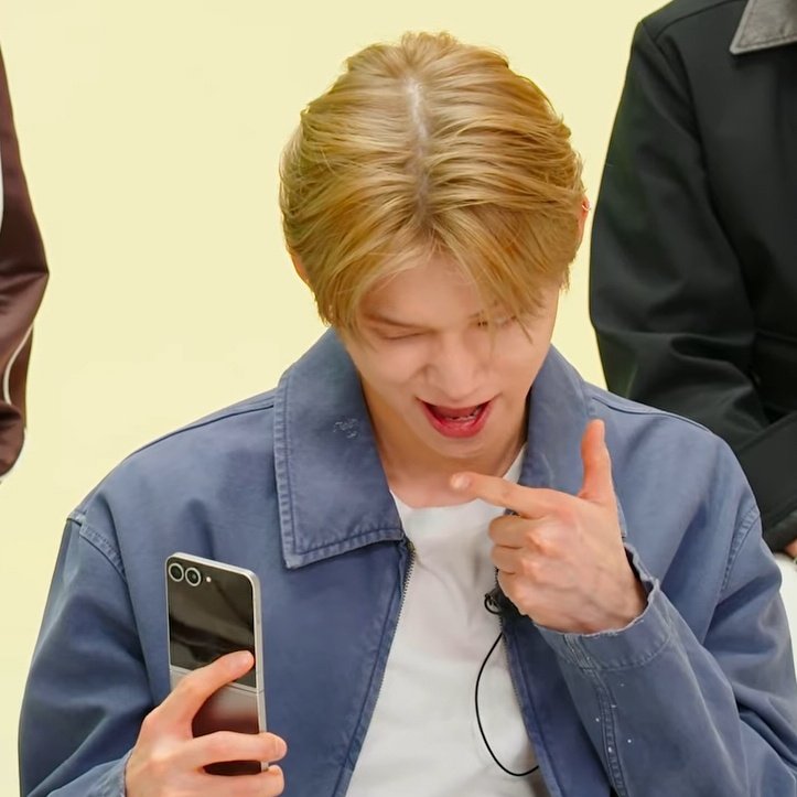 nana | txt cb 'stick with you' tweet media