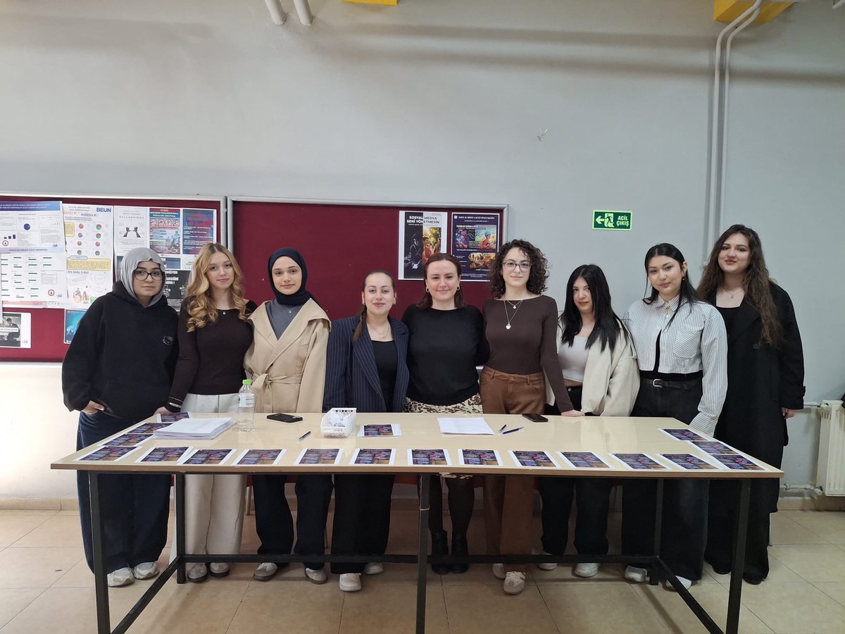 aeshmyo's tweet image. Odyometri Programı öğrencilerimiz Bağımlılık ve Bağımlılıkla Mücadele dersi kapsamında ve Öğr. Gör. A. Arzu KÖROĞLU KOÇYİĞİT koordinatörlüğünde 20.04.2026 tarihinde Meslek Yüksekokulumuz’da “Sosyal Medya Seni Yönetmesin” başlıklı farkındalık standı açtı.

#BEUN