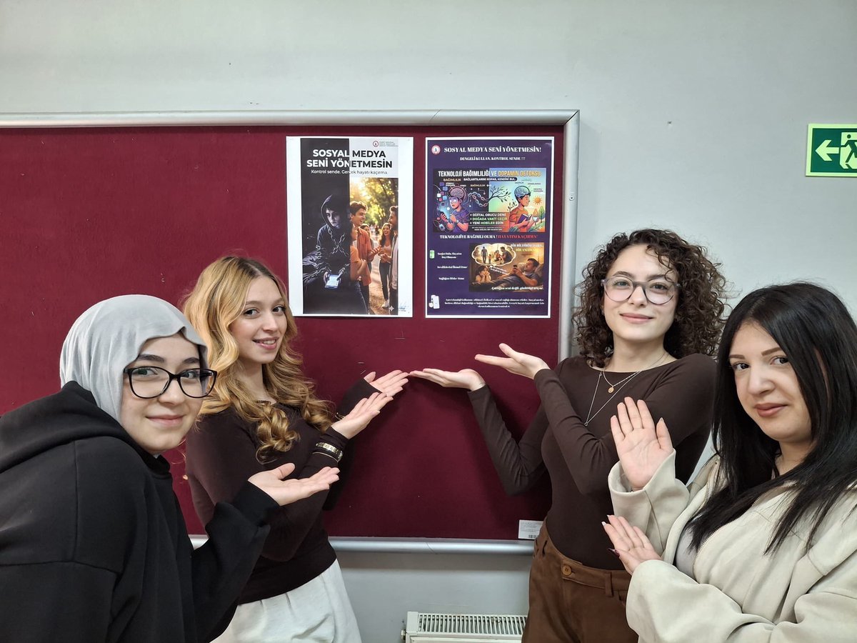 aeshmyo's tweet image. Odyometri Programı öğrencilerimiz Bağımlılık ve Bağımlılıkla Mücadele dersi kapsamında ve Öğr. Gör. A. Arzu KÖROĞLU KOÇYİĞİT koordinatörlüğünde 20.04.2026 tarihinde Meslek Yüksekokulumuz’da “Sosyal Medya Seni Yönetmesin” başlıklı farkındalık standı açtı.

#BEUN