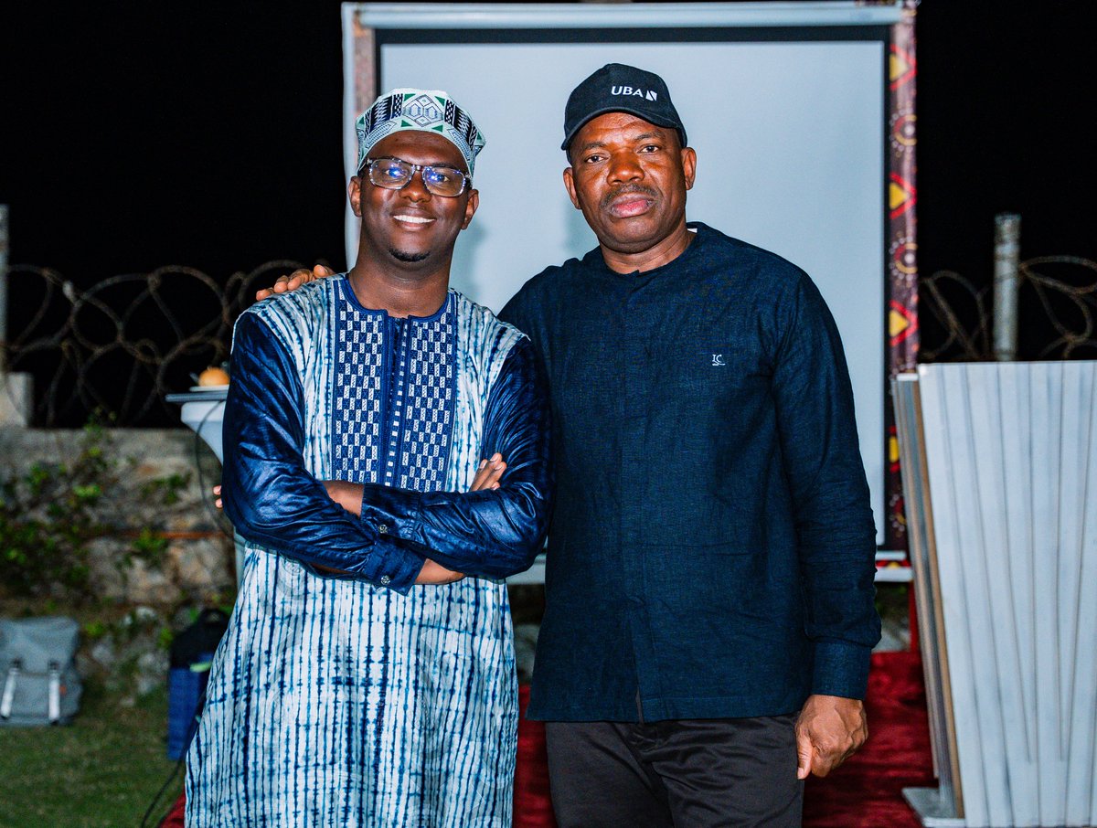 Alimou_HD's tweet photo. Félicitations à M. Antoine CHERIF pour sa promotion au sein du Groupe UBA.

3 ans à ses côtés : humilité, écoute, humanité.

Un leader qui élève.

Bon vent MD 🙏🏾

#AlimouHD #Leadership #Gratitude https://t.co/rySDMIflV9