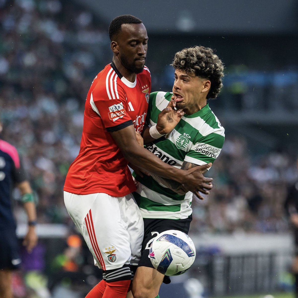 PLUS Benfica tweet media