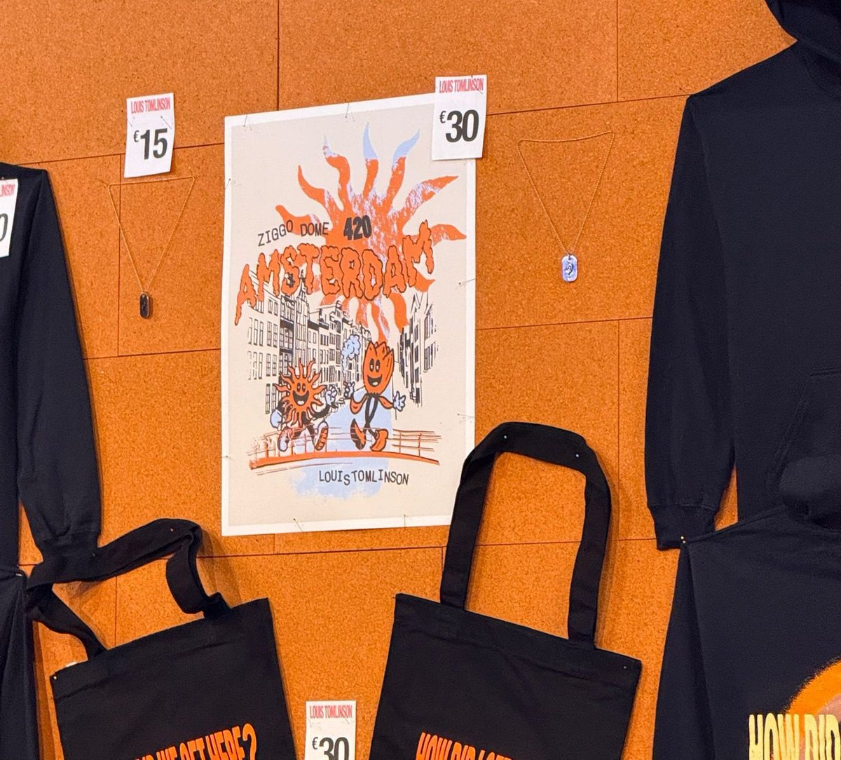 World Tomlinson tweet media