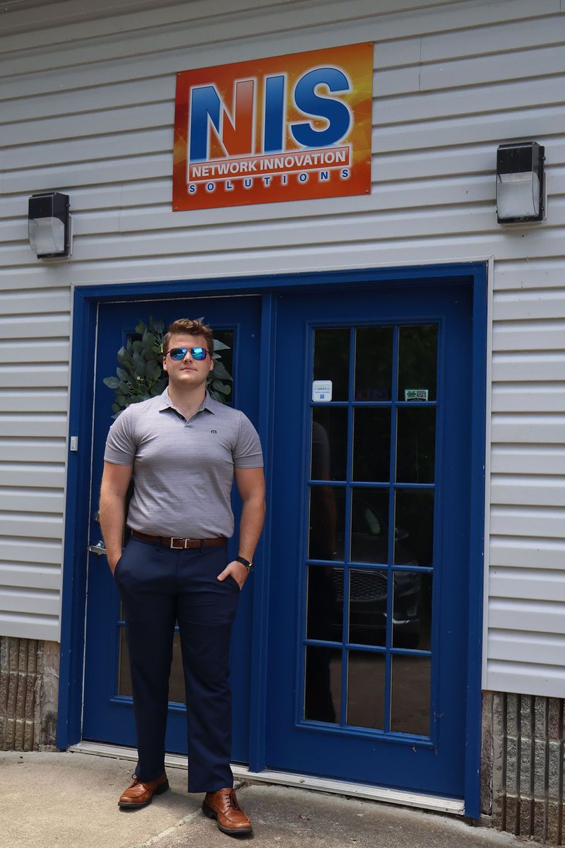 GoNIS_US's tweet photo. Help us wish Hunter a Happy 5th Anniversary with NIS!🎉 We appreciate his dedication and hard work to help our clients succeed. Thank you Hunter!🥳🎈 #workanniversary #GoNIS https://t.co/37b0YAU4Px