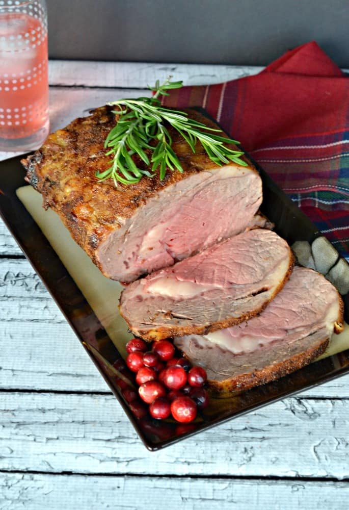 HezziD's tweet image. Enjoy a delicious Prime Rib Roast with a Creamy Horseradish Sauce this holiday season!
#beef #primerib #holidays 
hezzi-dsbooksandcooks.com/prime-rib-roas…