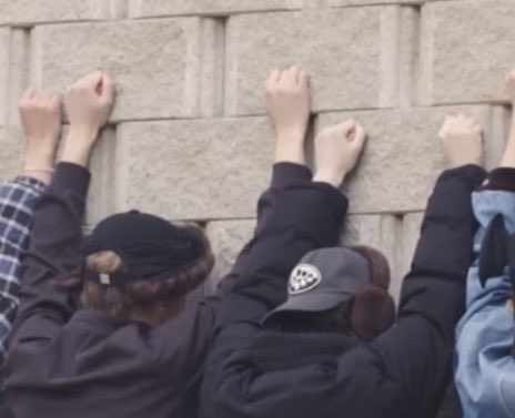 "im XL, hyung you're L" 🥺