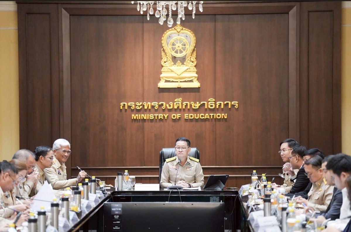 Teerapa Pirohakul tweet media