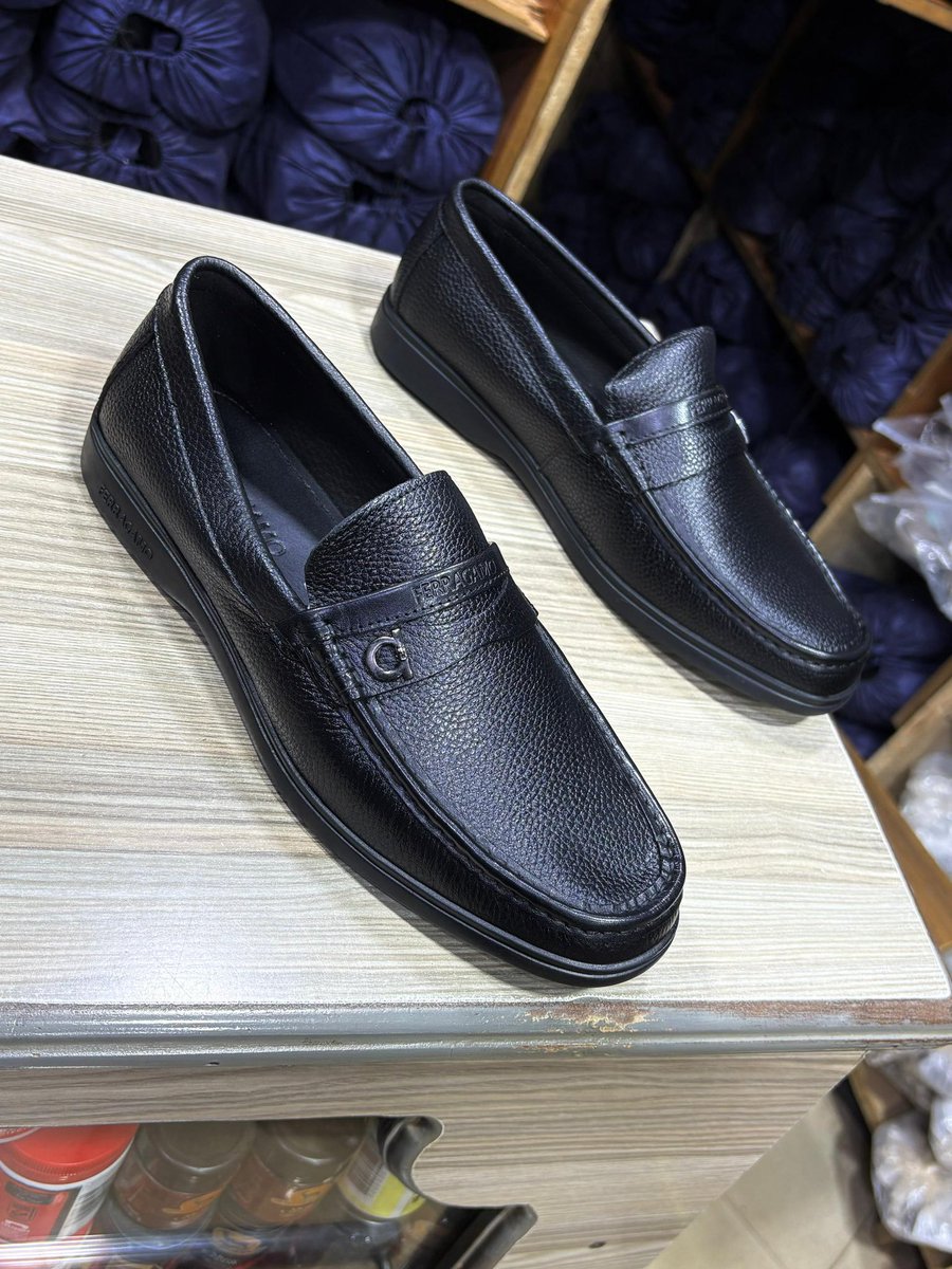Naberz shoes tweet media