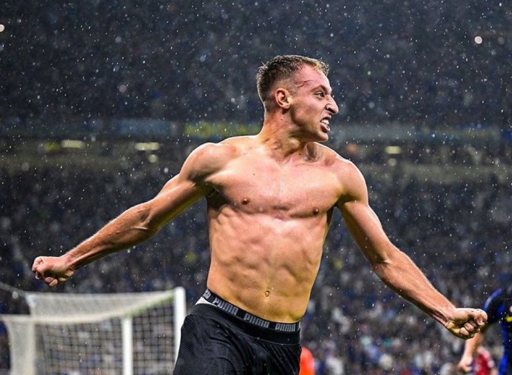 Transfer1_Daily's tweet image. 🚨🇮🇹 Frattesi is one of the players potentially leaving #Inter this summer, and with the right offer, he can go; #Roma is one of the teams that remains interested. #InterMilan #ASRoma

Source: Matteo Moretto via YouTube