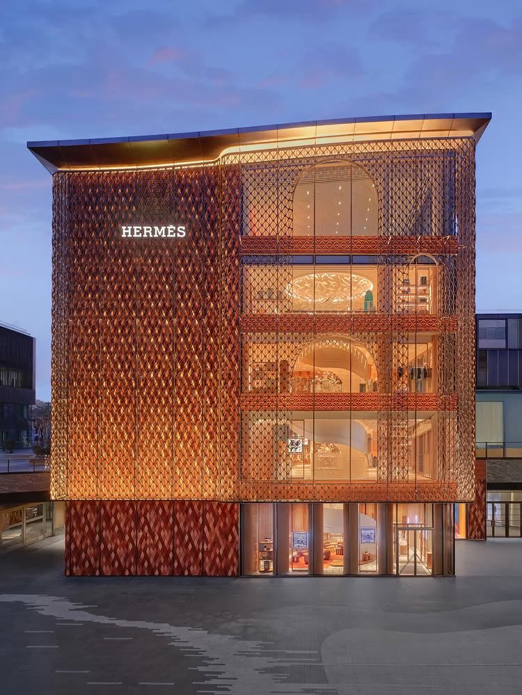 DrinkTravelDine's tweet image. Hermes Store- Seoul

#hermes #seoul #drinktraveldine