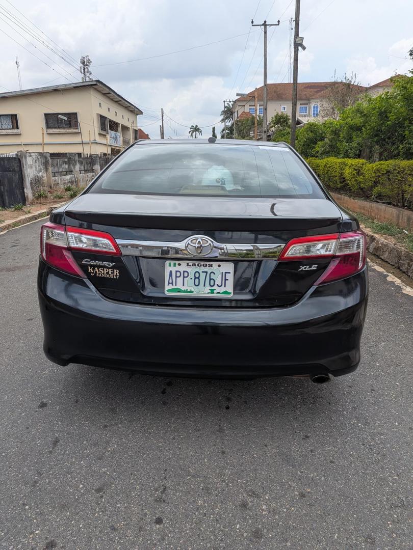 First body Toyota camry XLE full option 2014 model
Four plugs unscrewed engine 
 Direct untampered gear with factory fitted AC 2024 on custom. 
Just buy and drive. 
Price N11.5m
Location Ibadan.